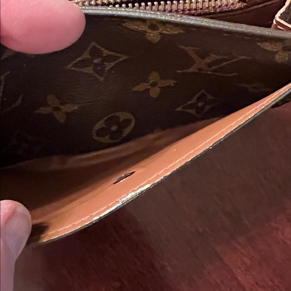 Louis Vuitton Brown Monogram Wallet
Good used condition. Lots of use left - Picture 13 of 16